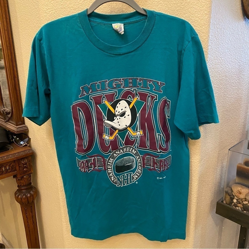 Vintage MIGHTY DUCKS 1994 Teal NHL Anaheim T-Shirt Size Large-Fit Small-Unisex